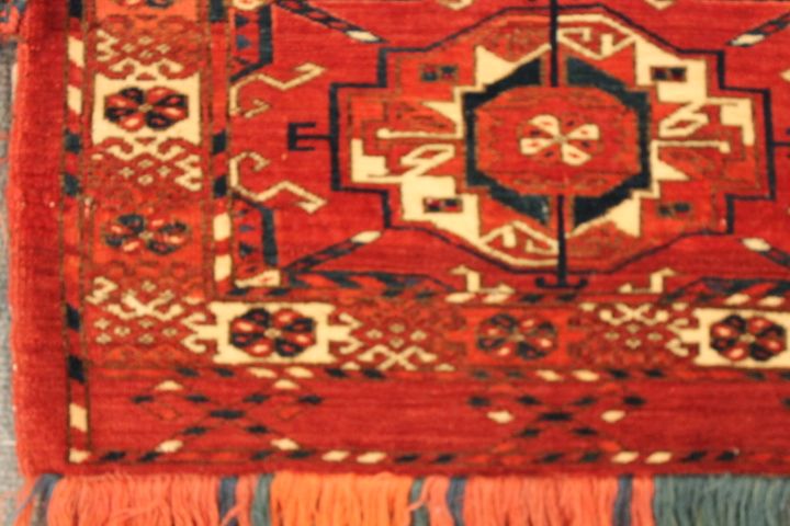 Antique Tekke turba