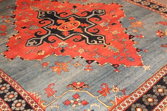 Heriz carpet