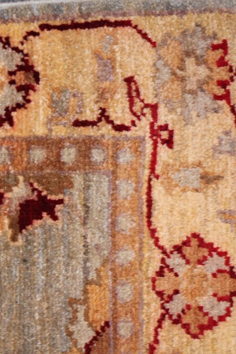 Fairuzi rug
