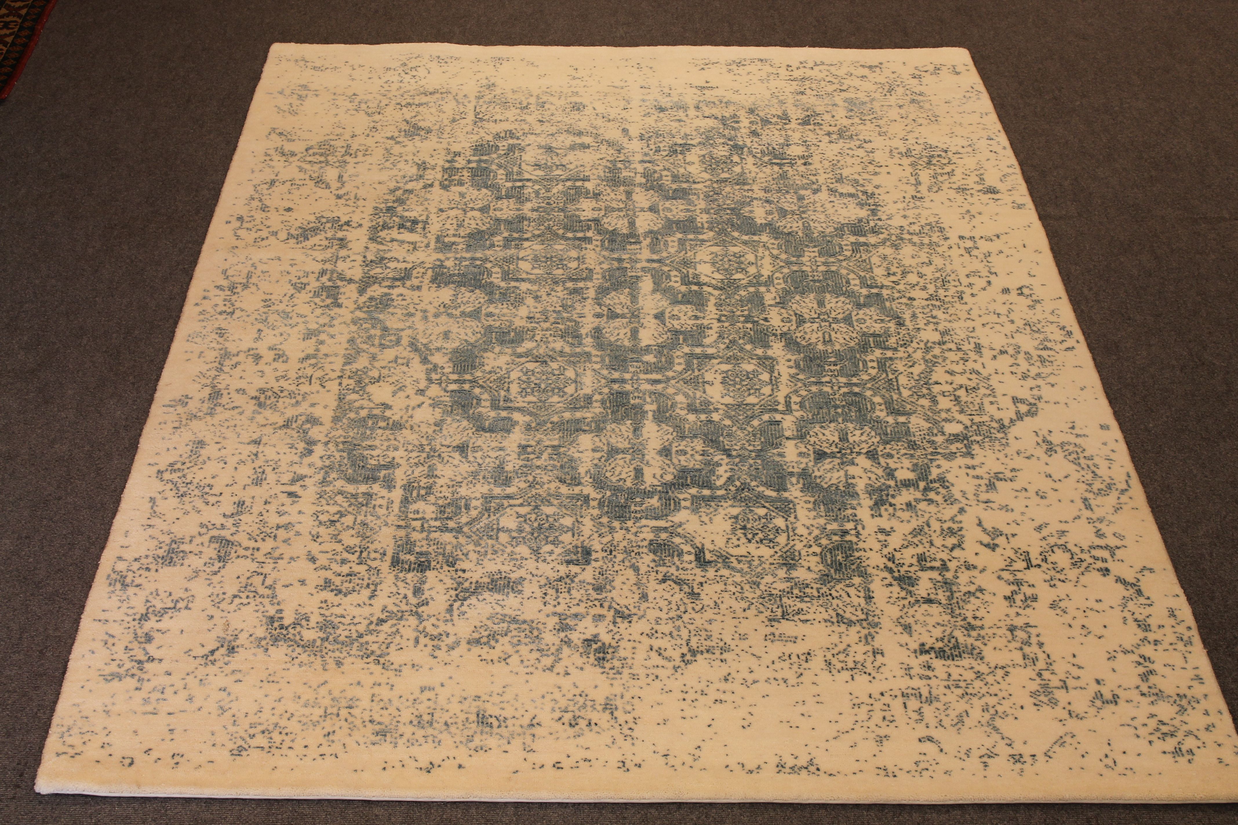 Lavish Rug