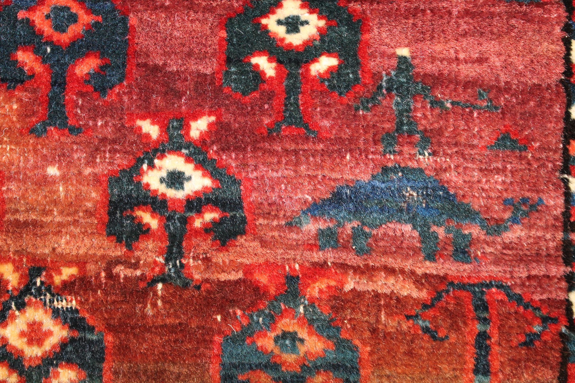 Yamut rug