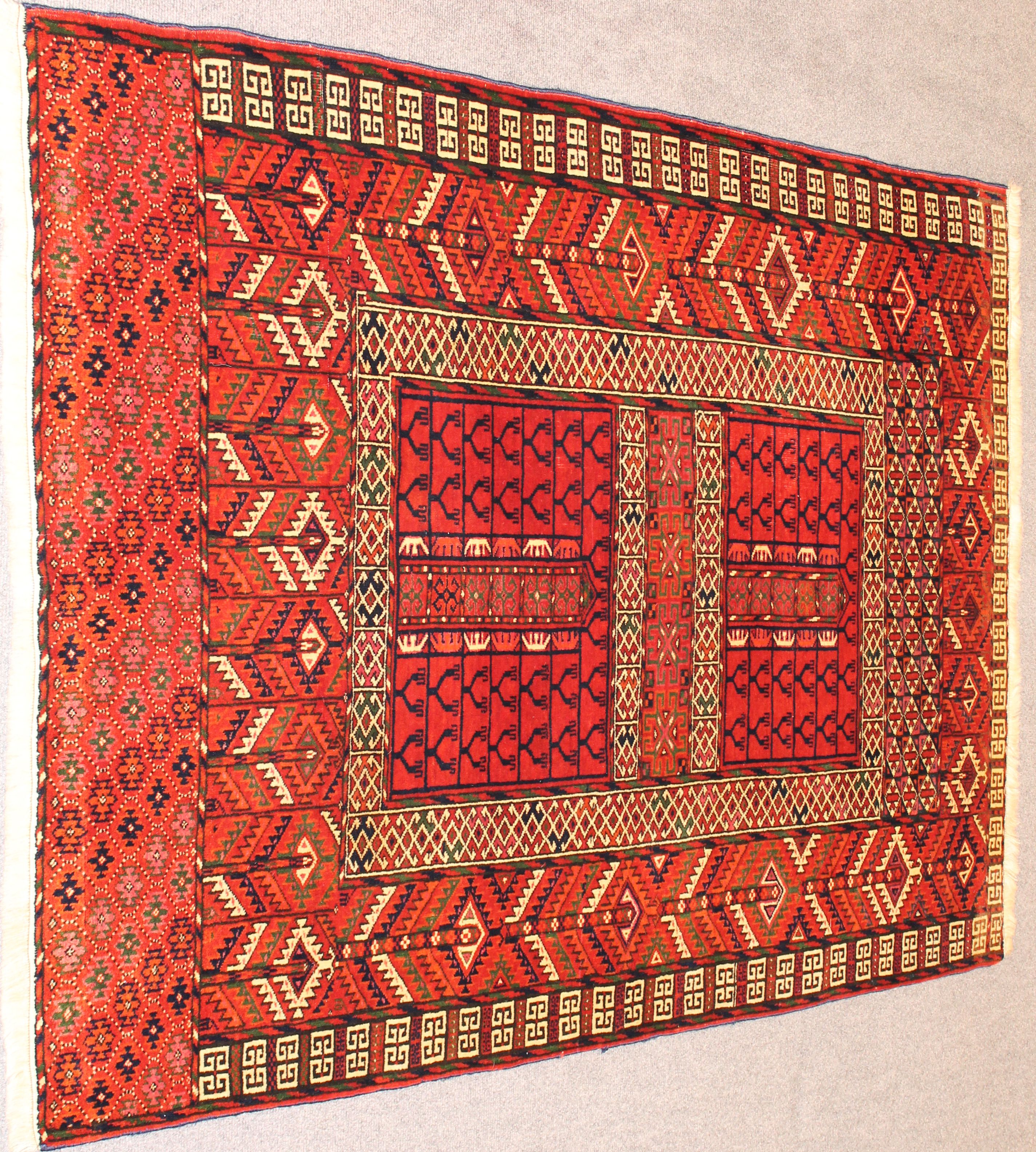 Tekke Ensi rug