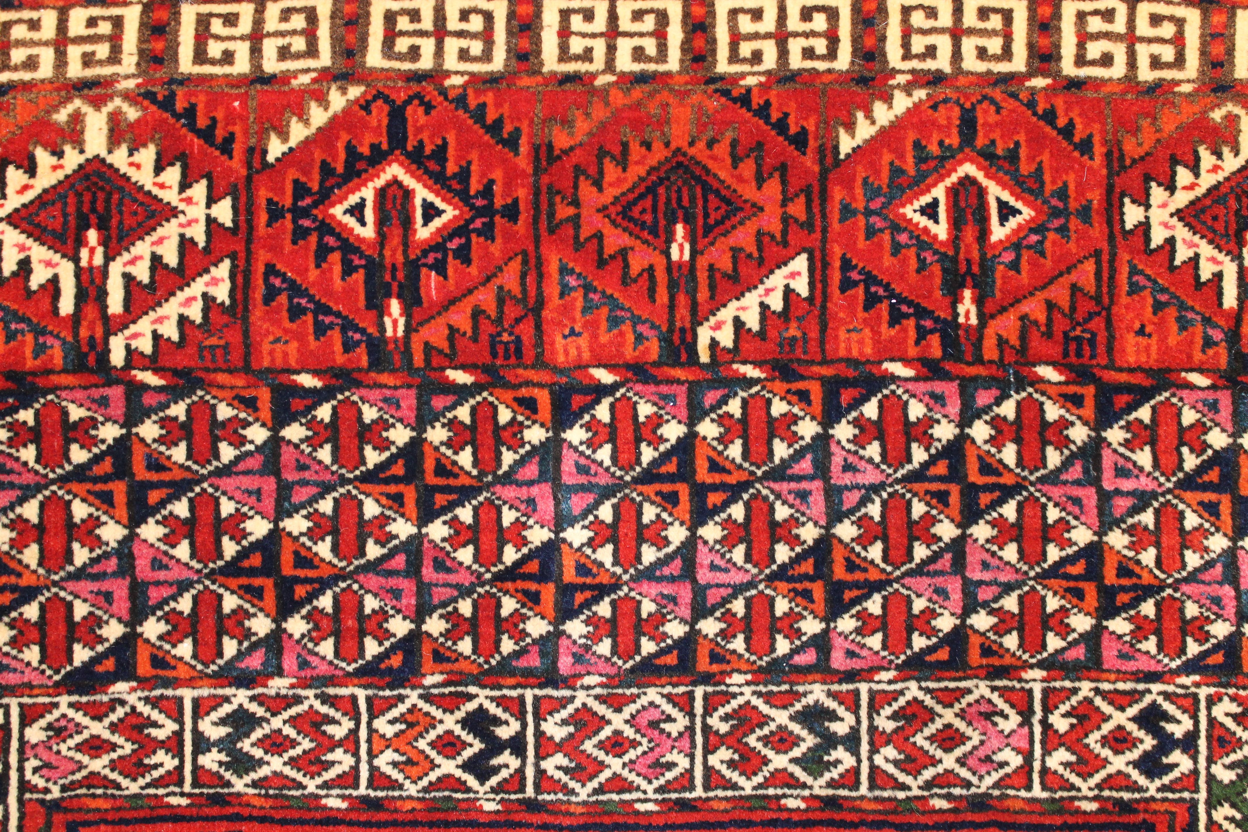 Tekke Ensi rug