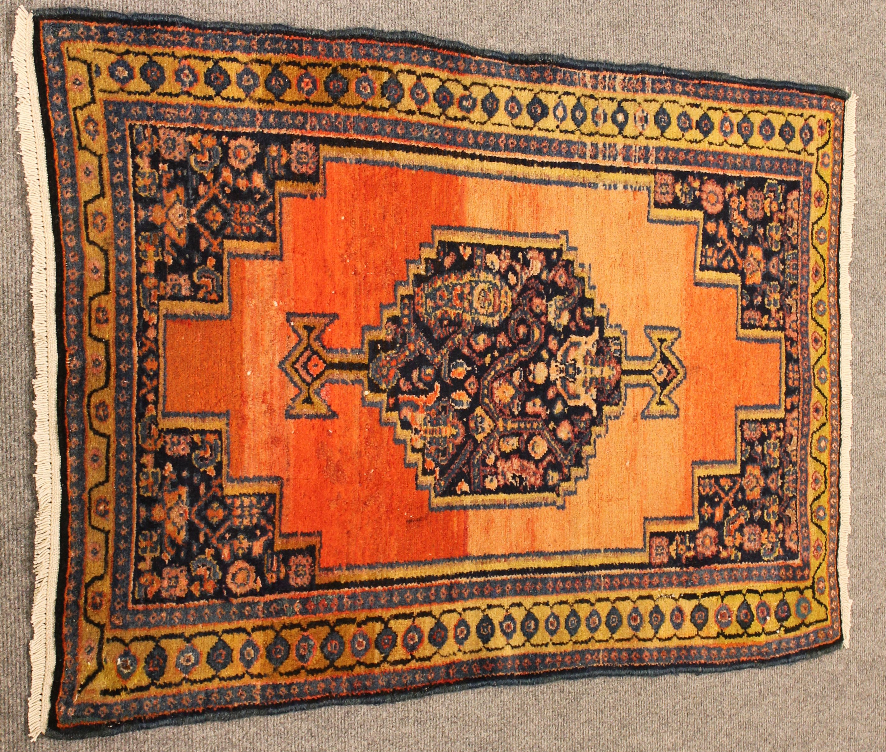 Senneh rug
