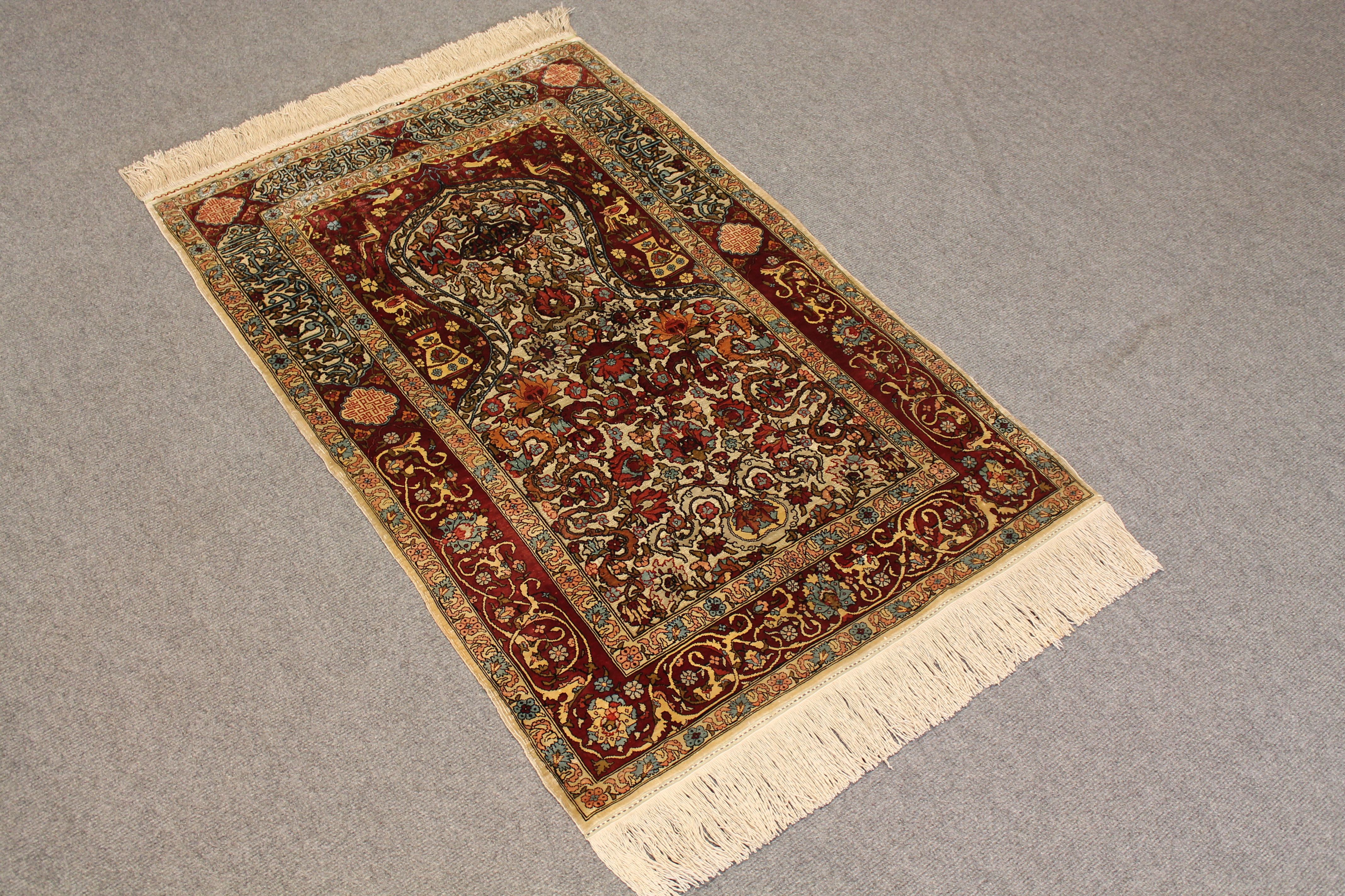 Hereke rug