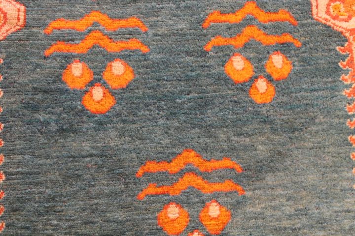 Antique ushak rug