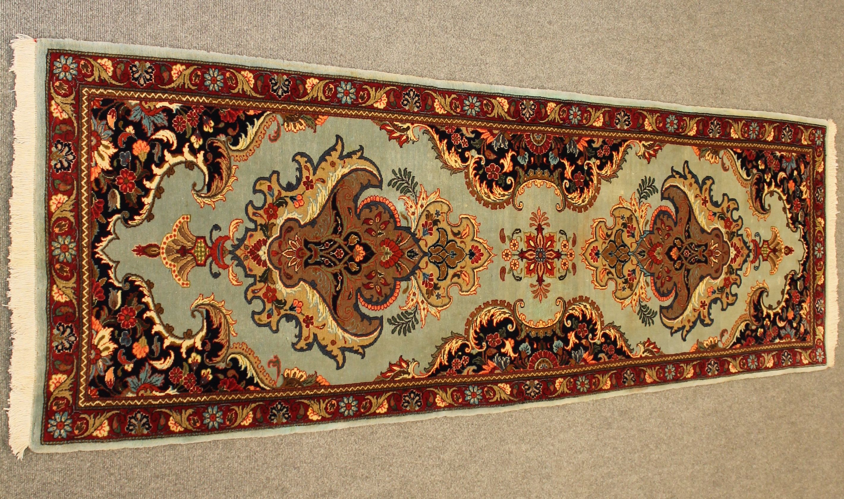Saljuq runner
