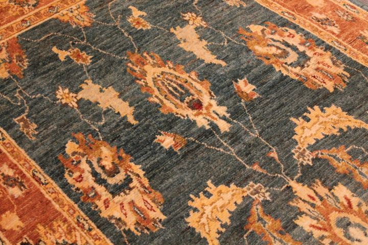 Fayrozi rug