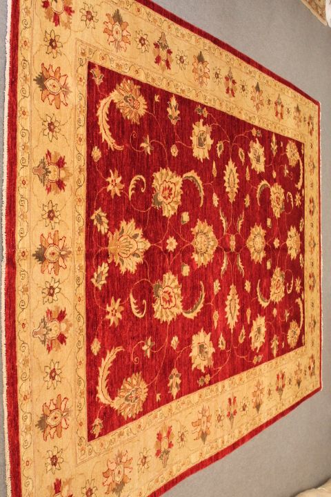 New Tabriz rug