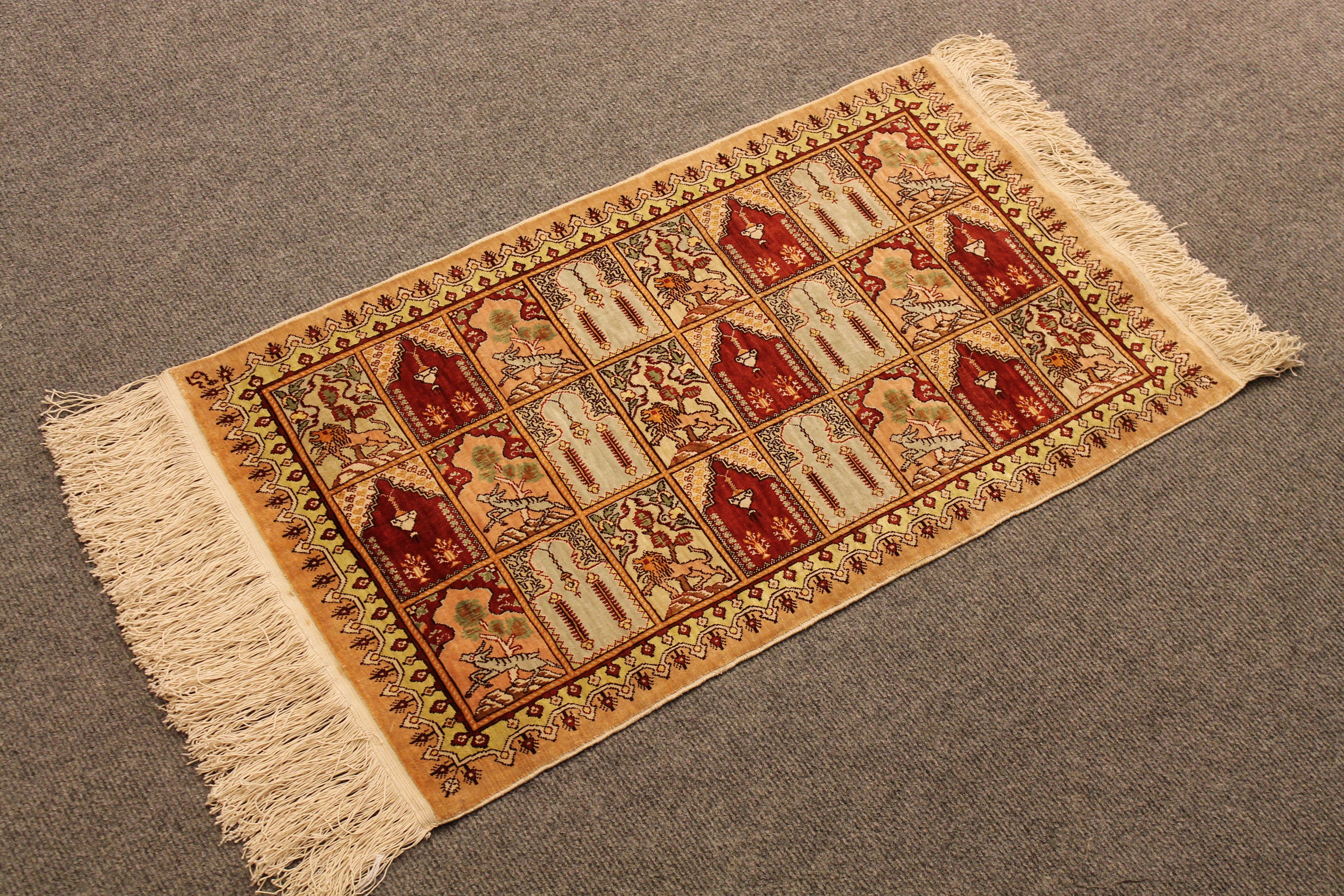 Silk Hereke