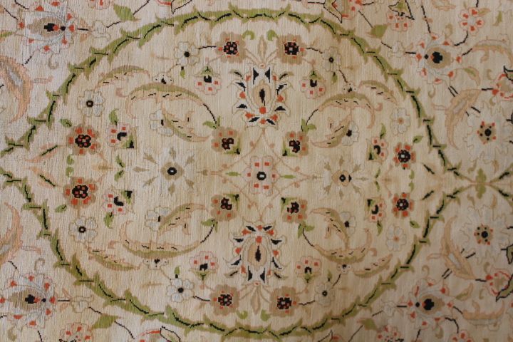 Silk Heriki rug