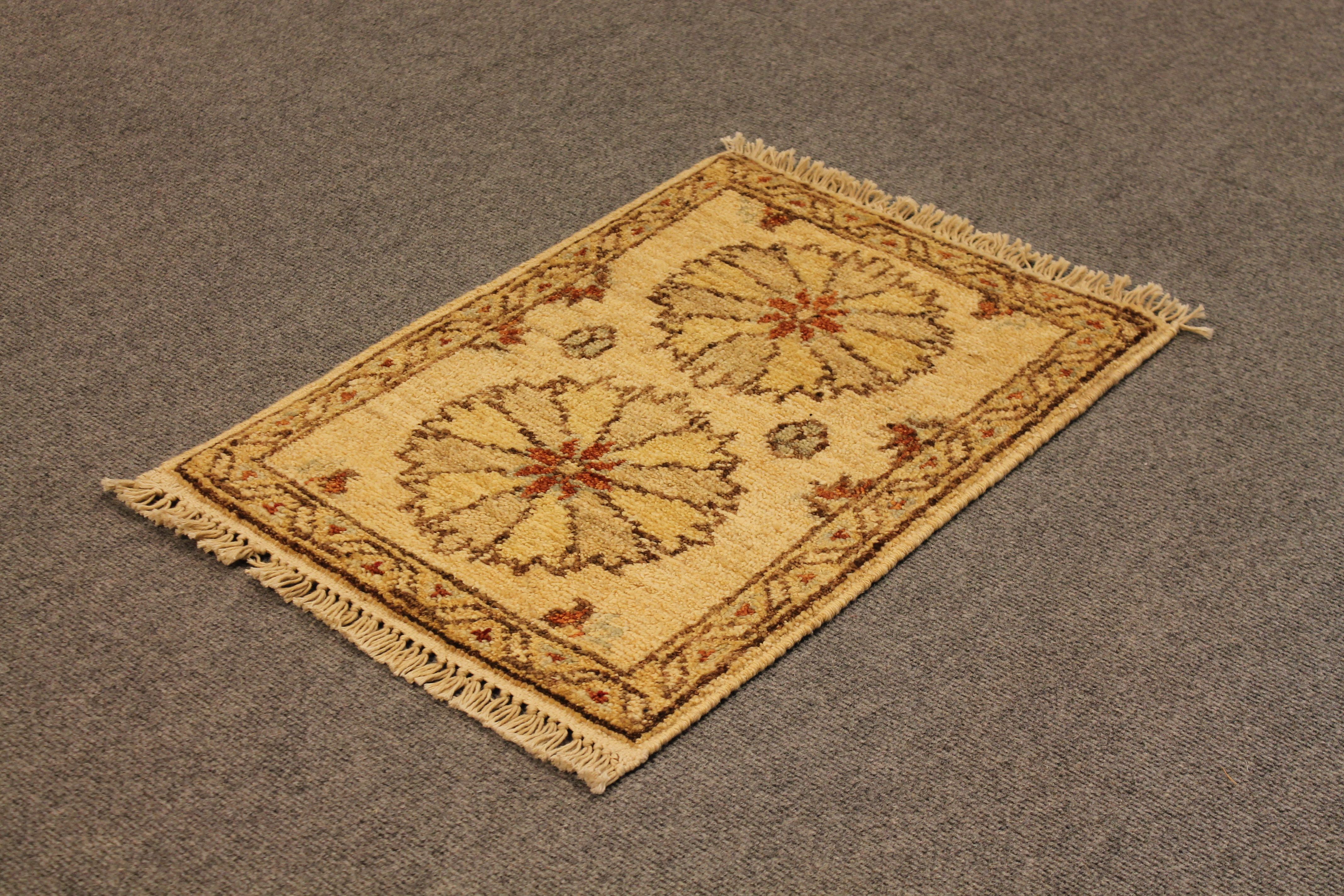 Wardahtan rug