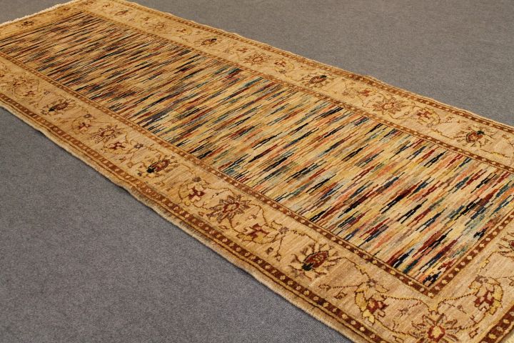 Talish runner