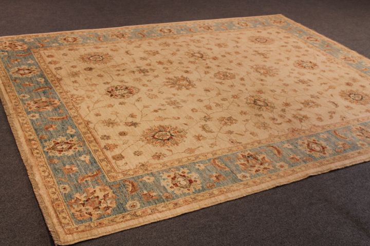 Fairuzi rug